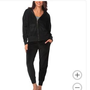 Women’s velour set